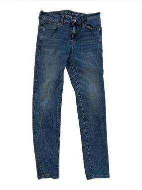 American Eagle Women’s 8 super stretch skinny jeans